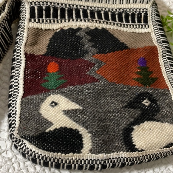Vintage Woven embroidered purse - Picture 2 of 6